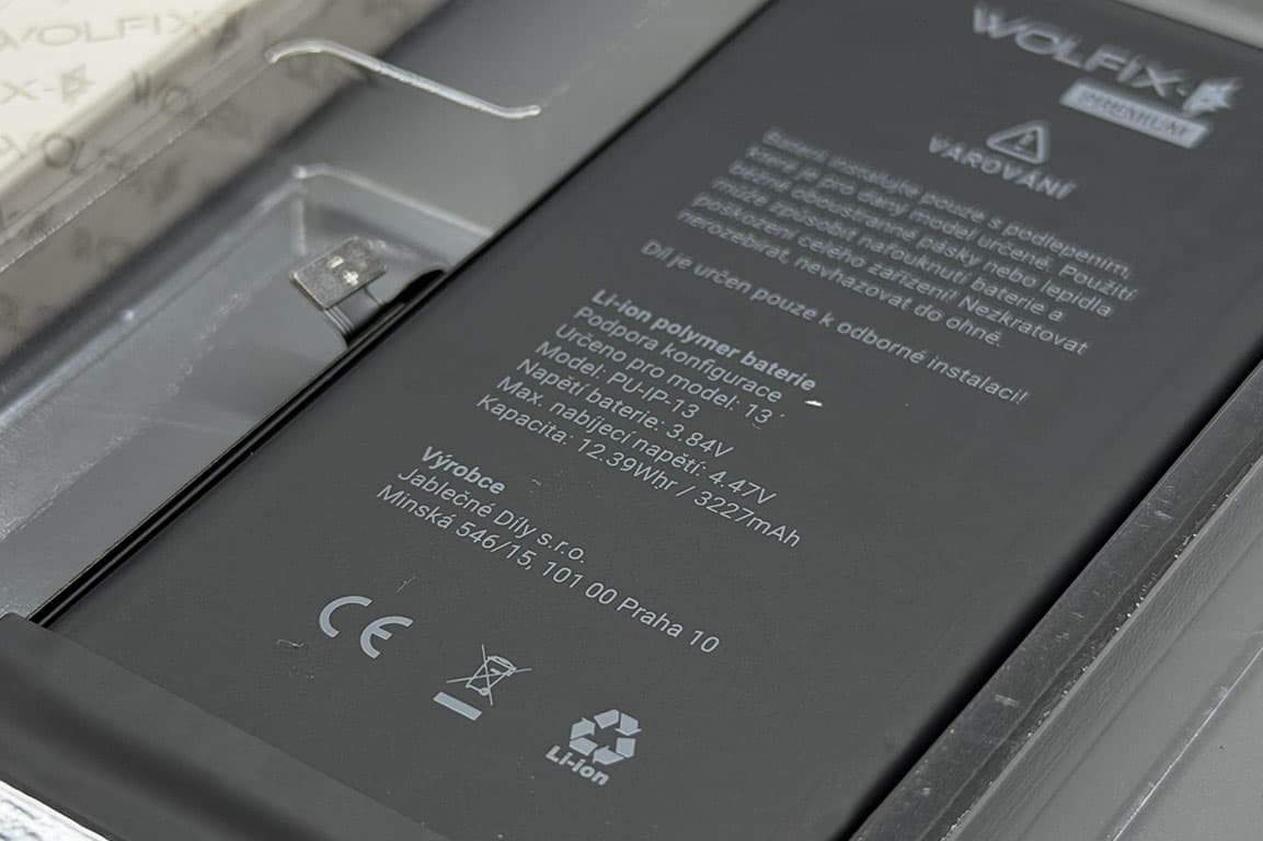 Výměna baterie iPhone 13 – cena a průběh 2